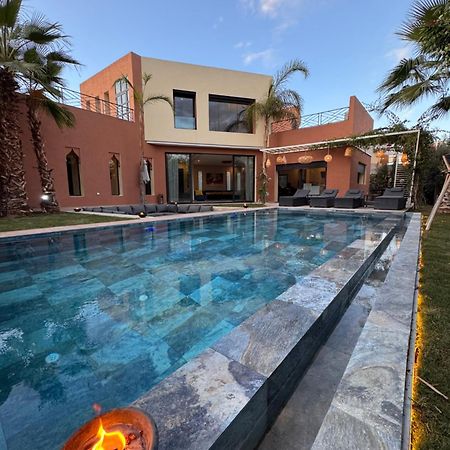 Villa Mattia Piscine Chauffee Sans Vis A Vis Marrakesh Extérieur photo